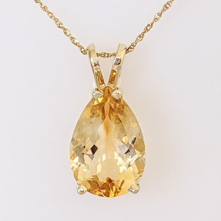14K CITRINE PEAR 10X15 ESTATE PENDANT & CHAIN 3.4 GRAMS