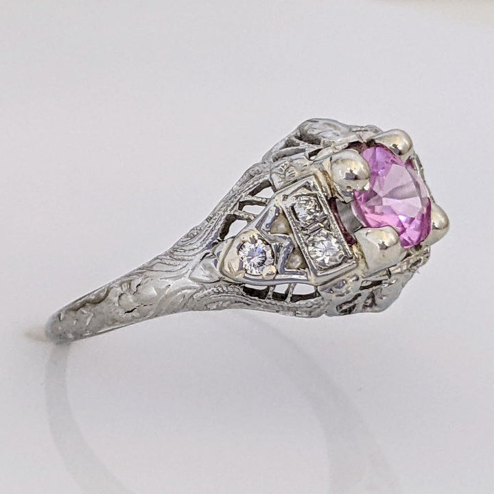 10K WHITE PINK SAPPHIRE ROUND 5.3MM WITH .08 DIAMOND TOTAL WEIGHT VINTAGE ESTATE RING 3.2 GRAMS