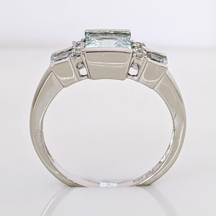 10K WHITE AQUAMARINE PRINCESS CUT (3) WITH (6) ROUND MELEE BEZEL ESTATE RING 2.9 GRAMS