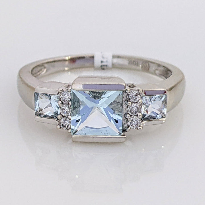 10K WHITE AQUAMARINE PRINCESS CUT (3) WITH (6) ROUND MELEE BEZEL ESTATE RING 2.9 GRAMS