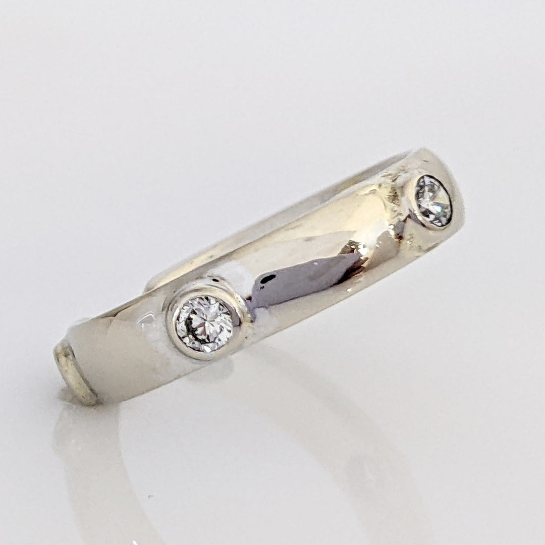 14K WHITE .30 CARAT TOTAL WEIGHT SI2 I DIAMOND ROUND (5) BEZEL SET ESTATE BAND 3.2 GRAMS