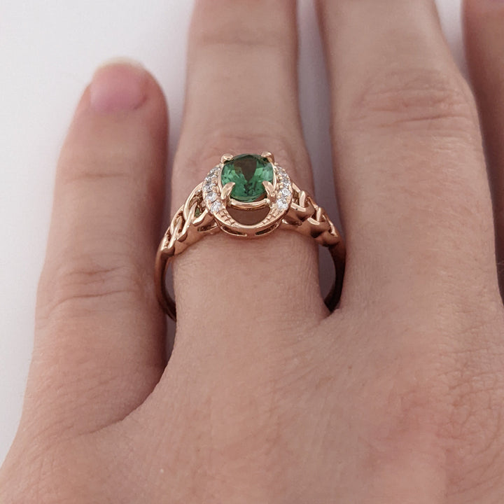 14K GREEN TOURMALINE OVAL 5X7 WITH MELEES CHAIN LINK ESTATE RING 3.1 GRAMS