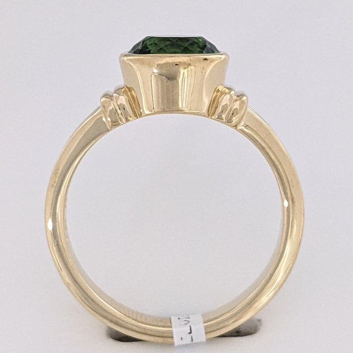 14K GREEN TOURMALINE OVAL 5X7 ESTATE BEZEL SET ESTATE RING 4.2 GRAMS