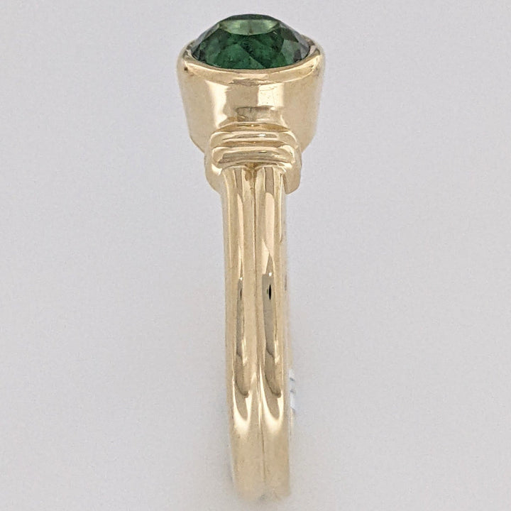14K GREEN TOURMALINE OVAL 5X7 ESTATE BEZEL SET ESTATE RING 4.2 GRAMS