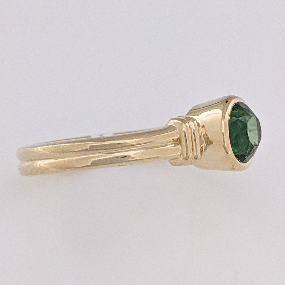 14K GREEN TOURMALINE OVAL 5X7 ESTATE BEZEL SET ESTATE RING 4.2 GRAMS