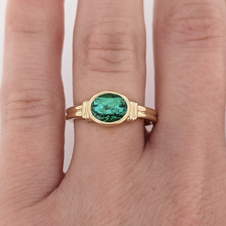 14K GREEN TOURMALINE OVAL 5X7 ESTATE BEZEL SET ESTATE RING 4.2 GRAMS