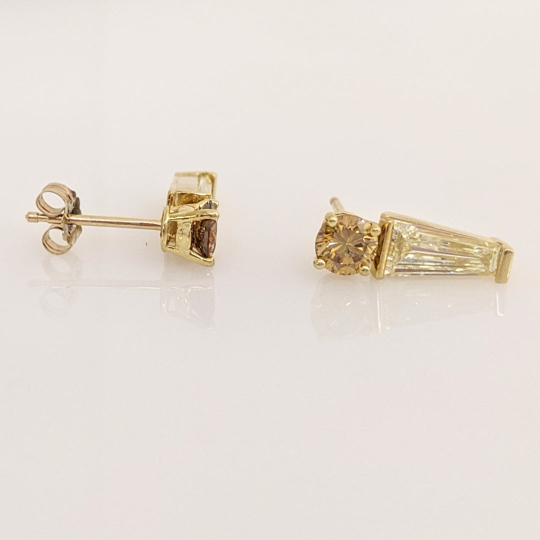 14K 1.88 CARAT TOTAL WEIGHT VS1 CHAMPAGNE DIAMOND ROUND (2) WITH BAGUETTE (2) ESTATE EARRINGS 3.5 GRAMS