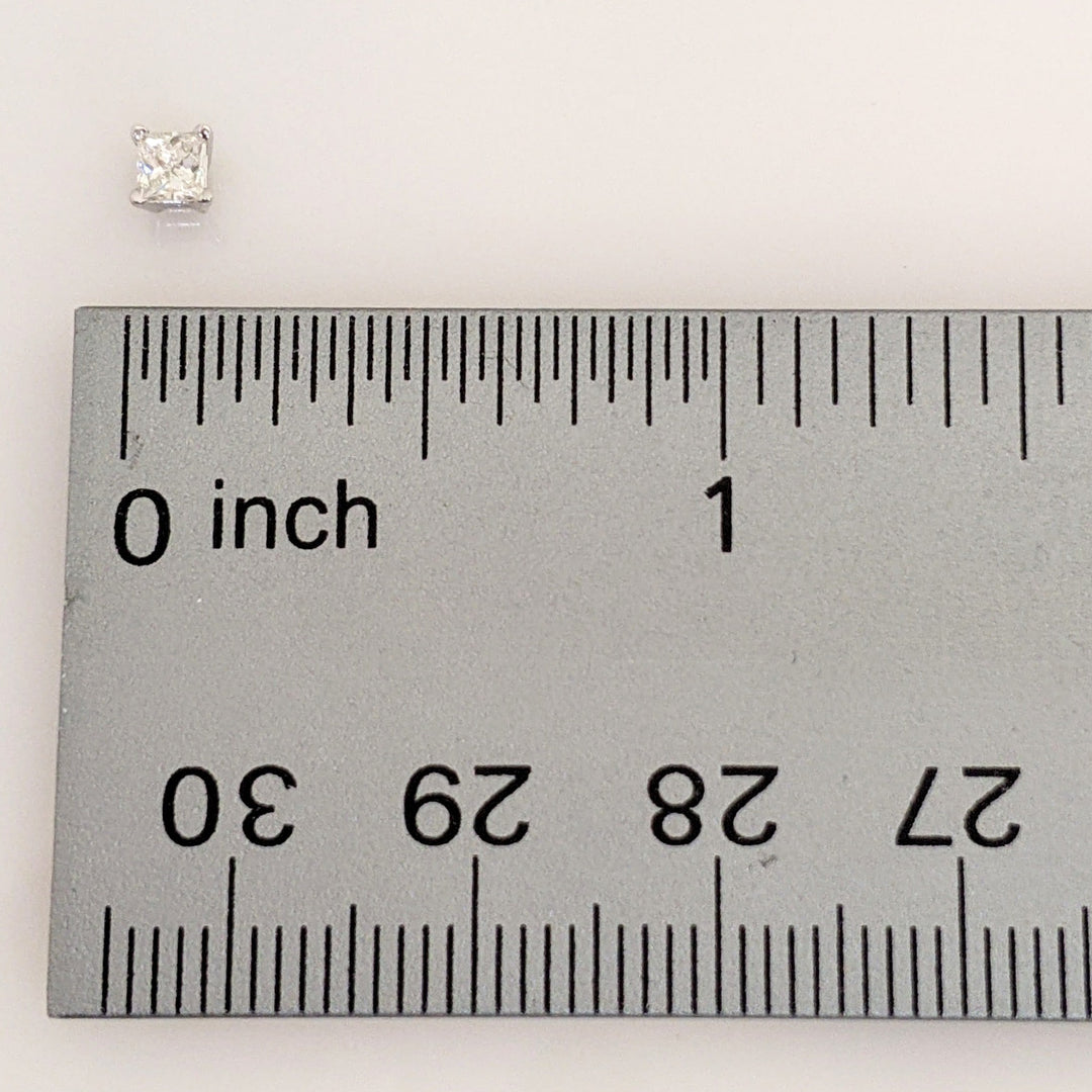 14K WHITE .30 CARAT TOTAL WEIGHT I1 G DIAMOND PRINCESS CUT (2) ESTATE STUD EARRINGS 0.7 GRAMS