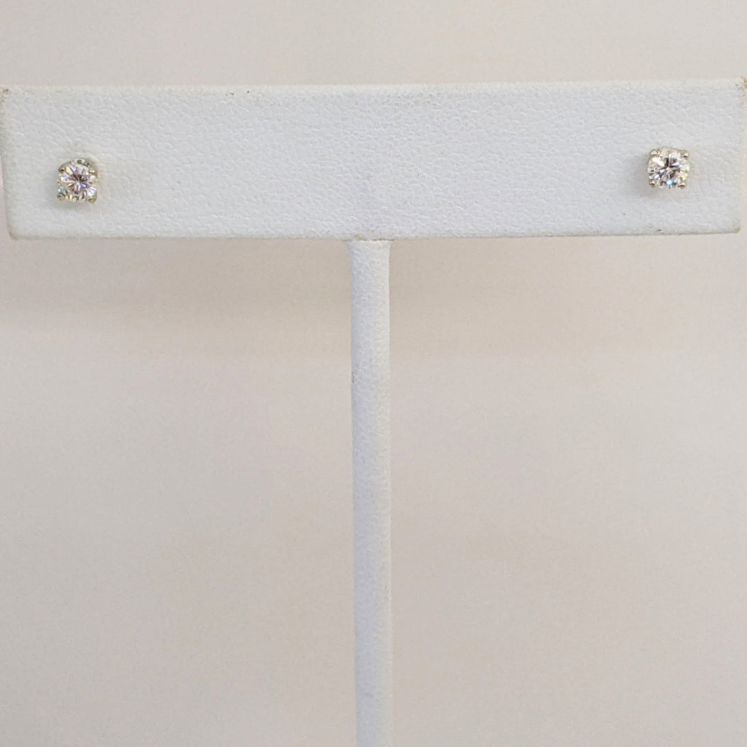 14K WHITE .30 CARAT TOTAL WEIGHT SI1-SI2 H DIAMOND ROUND (2) ESTATE STUD EARRINGS 0.7 GRAMS