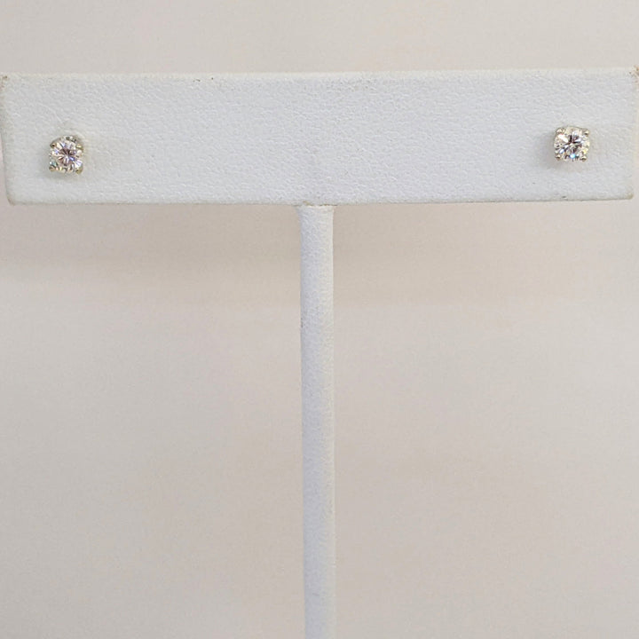14K WHITE .30 CARAT TOTAL WEIGHT SI1-SI2 H DIAMOND ROUND (2) ESTATE STUD EARRINGS 0.7 GRAMS