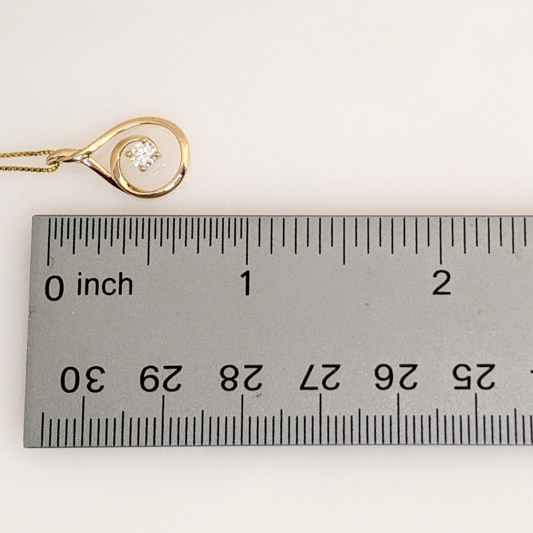 14K .14 CARAT TOTAL SI2 I DIAMOND ROUND TWIST TOP ESTATE PENDANT & CHAIN 2.4 GRAMS