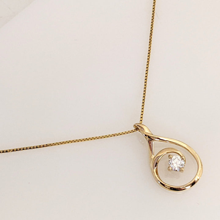 14K .14 CARAT TOTAL SI2 I DIAMOND ROUND TWIST TOP ESTATE PENDANT & CHAIN 2.4 GRAMS
