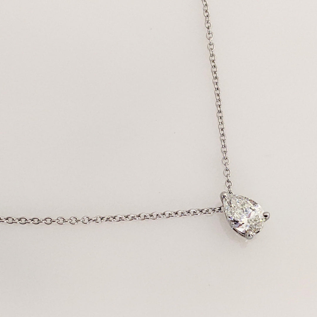 18K WHITE .60 CARAT TOTAL SI1 H DIAMOND PEAR ESTATE NECKLACE 1.8 GRAMS