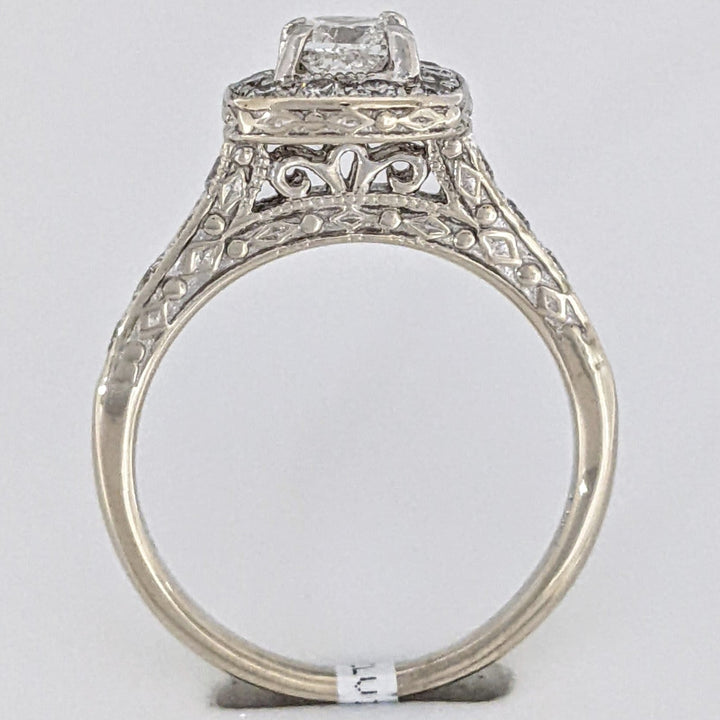 14K WHITE .90 CARAT TOTAL WEIGHT I1 H DIAMOND PRINCESS CUT (1) ROUND (20) ESTATE HALO RING 4.5 GRAMS