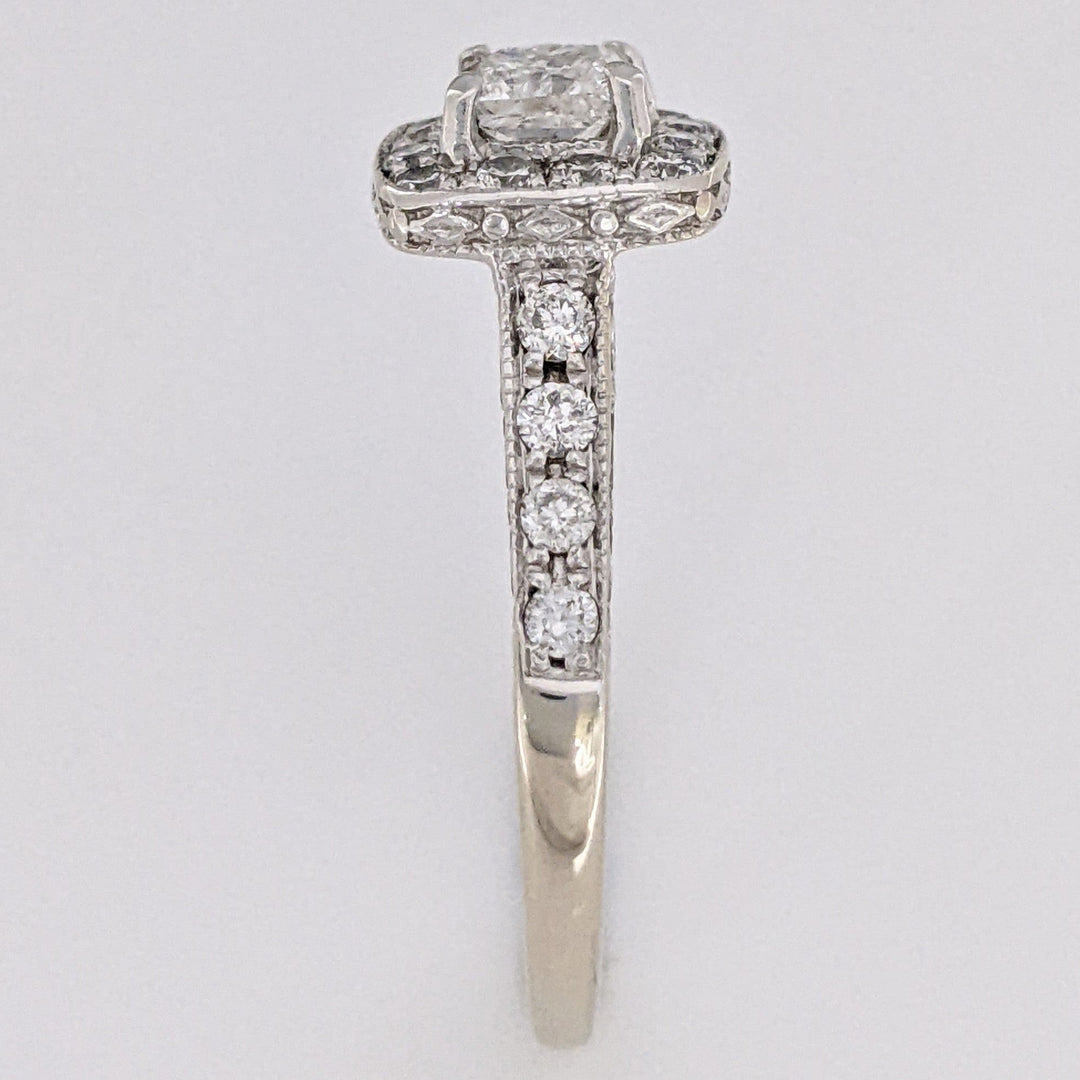 14K WHITE .90 CARAT TOTAL WEIGHT I1 H DIAMOND PRINCESS CUT (1) ROUND (20) ESTATE HALO RING 4.5 GRAMS