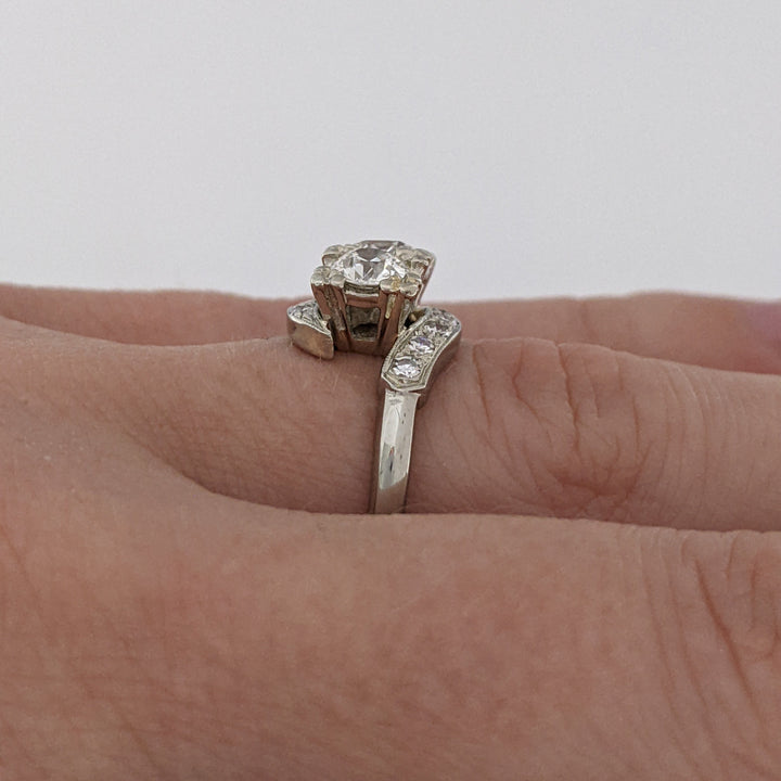 14K WHITE .87 CARAT TOTAL WEIGHT SI1 I DIAMOND ROUND (12) ESTATE BYPASS RING 3.4 GRAMS