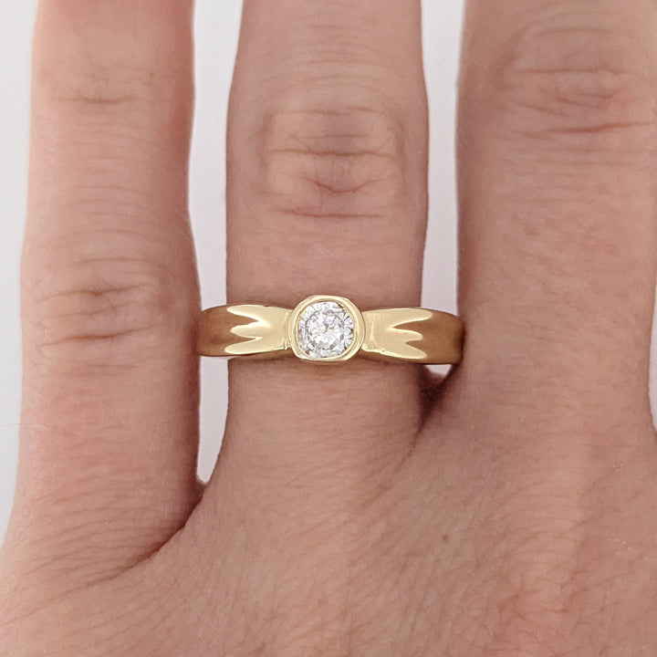 14K .30 CARAT TOTAL I1 J DIAMOND ROUND ESTATE BEZEL RING 4.5 GRAMS