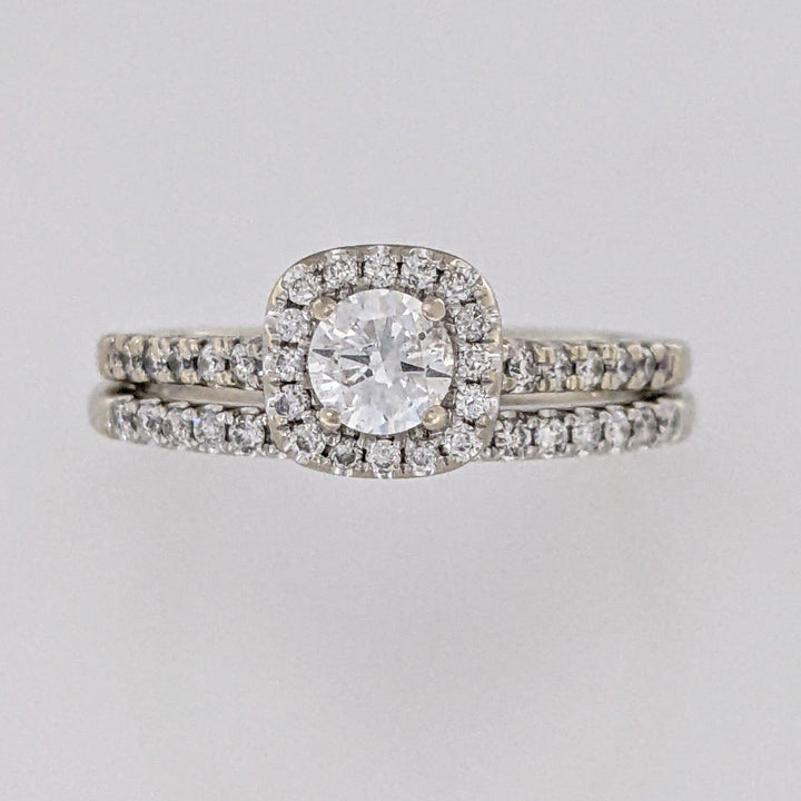 14K WHITE .48 CARAT TOTAL WEIGHT I1 G DIAMOND ROUND (31) ESTATE HALO RING/BAND SET 3.7 GRAMS