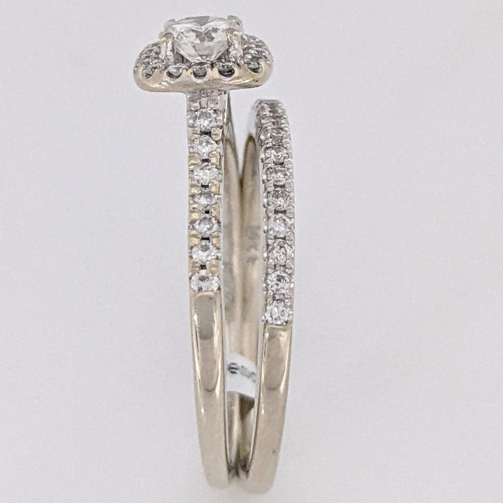 14K WHITE .48 CARAT TOTAL WEIGHT I1 G DIAMOND ROUND (31) ESTATE HALO RING/BAND SET 3.7 GRAMS