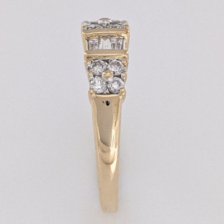 14K .54 CARAT TOTAL WEIGHT SI2 I DIAMOND ROUND (12) BAGUETTE (6) ESTATE BAND 2.8 GRAMS