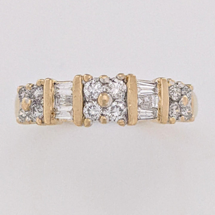 14K .54 CARAT TOTAL WEIGHT SI2 I DIAMOND ROUND (12) BAGUETTE (6) ESTATE BAND 2.8 GRAMS