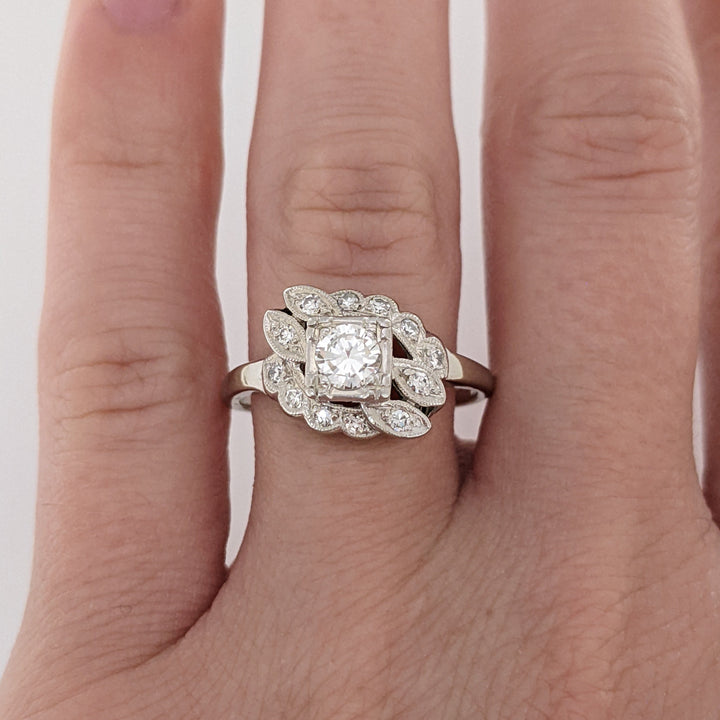 14K WHITE .42 CARAT TOTAL WEIGHT VS1 I DIAMOND ROUND (13) VINTAGE ESTATE RING 3.2 GRAMS