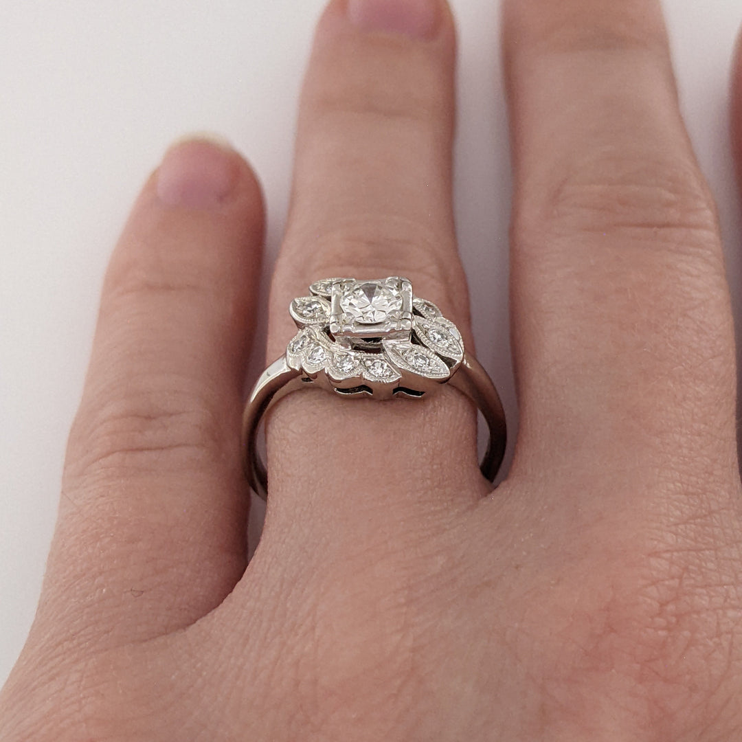 14K WHITE .42 CARAT TOTAL WEIGHT VS1 I DIAMOND ROUND (13) VINTAGE ESTATE RING 3.2 GRAMS