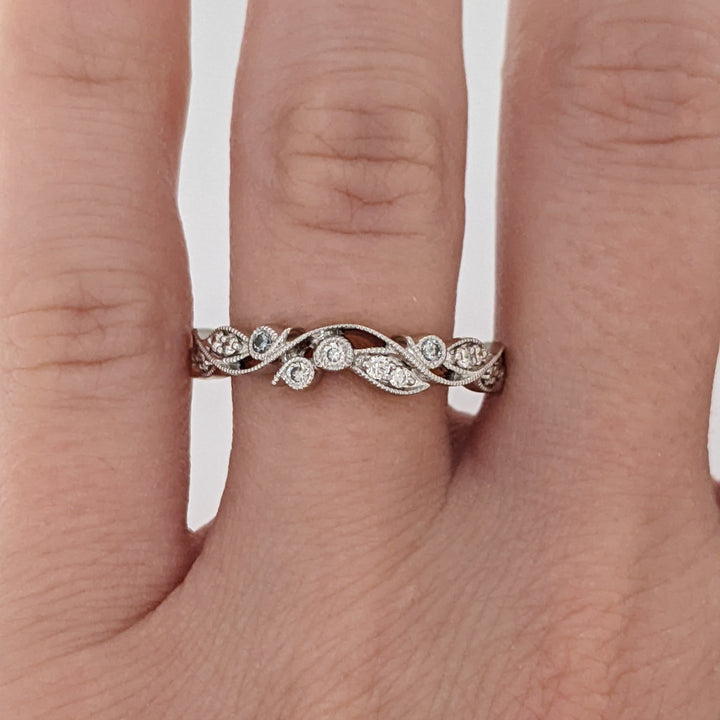 14K WHITE .16 CARAT TOTAL WEIGHT SI1 J DIAMOND ROUND (16) FANCY ESTATE BAND 2.5 GRAMS