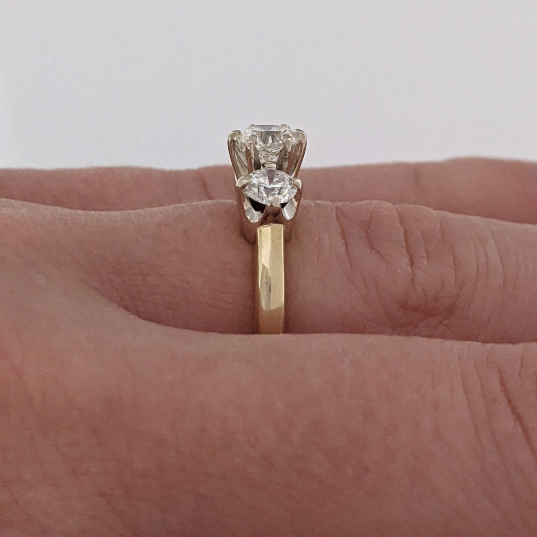 14K .93 CARAT TOTAL WEIGHT SI1 K DIAMOND ROUND (3) ESTATE TRINITY RING 3.4 GRAMS