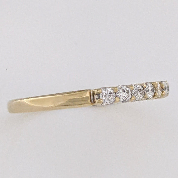 14K .21 CARAT TOTAL WEIGHT I1 H DIAMOND ROUND (7) ESTATE PRONG BAND 2.4 GRAMS