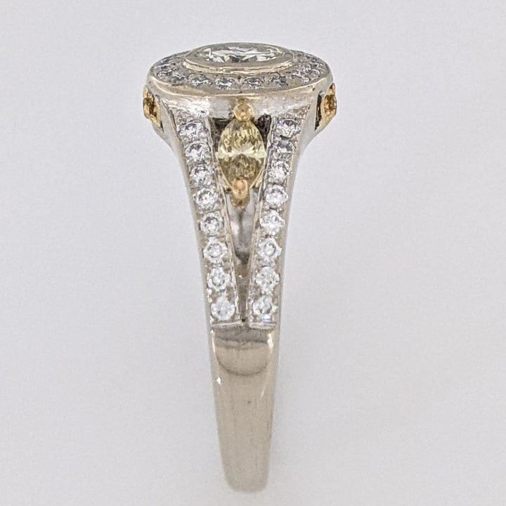 14K WHITE 1.06 CARAT TOTAL WEIGHT DIAMOND ROUND (53) WITH (2) YELLOW MARQUISE ESTATE RING 4.5 GRAMS