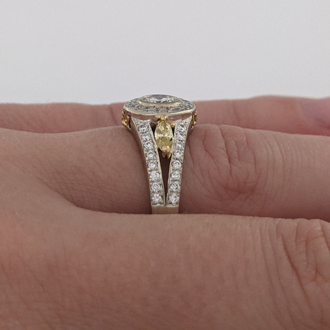 14K WHITE 1.06 CARAT TOTAL WEIGHT DIAMOND ROUND (53) WITH (2) YELLOW MARQUISE ESTATE RING 4.5 GRAMS