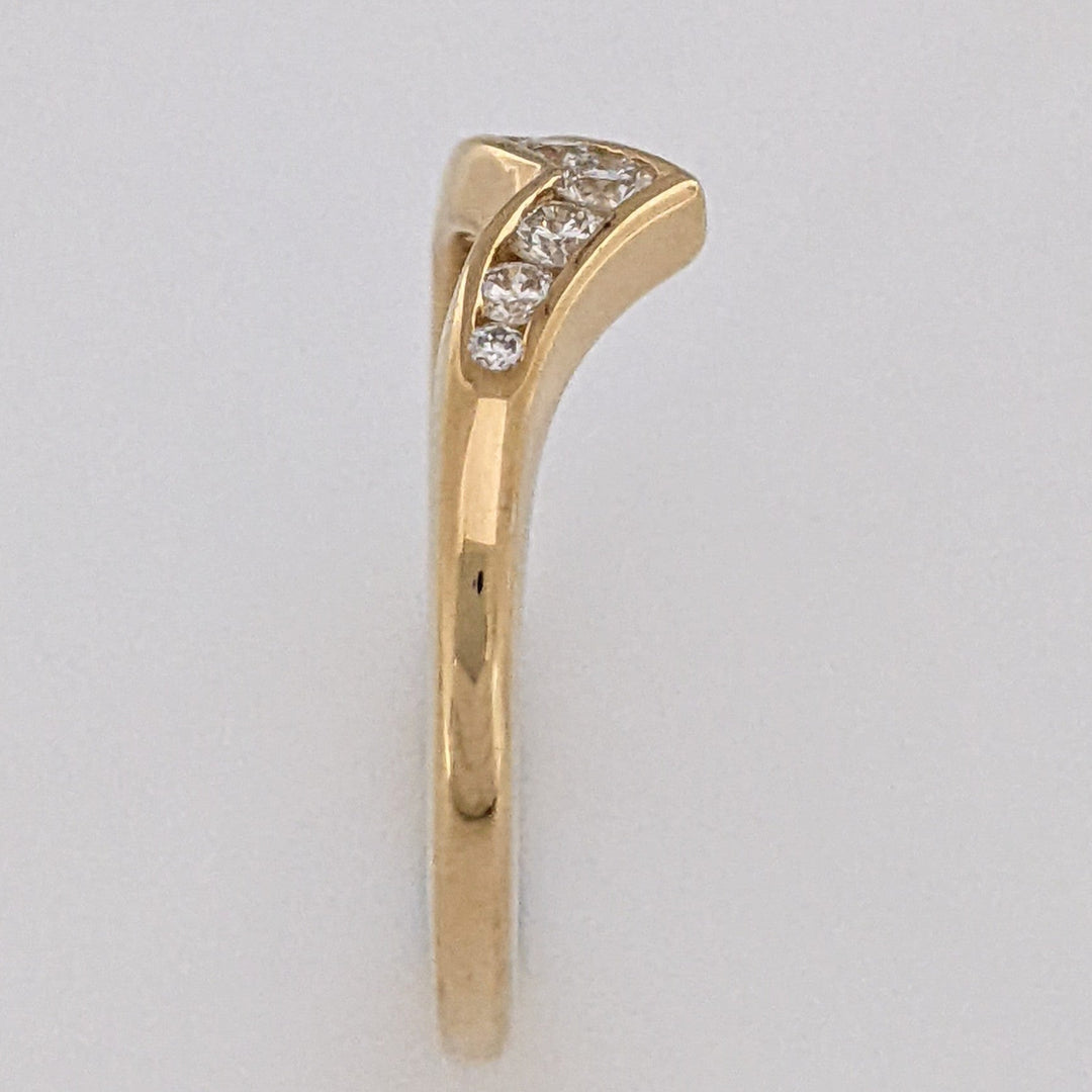 14K .24 CARAT TOTAL WEIGHT VS2 I DIAMOND ROUND (7) V-CHANNEL ESTATE BAND 3.2 GRAMS