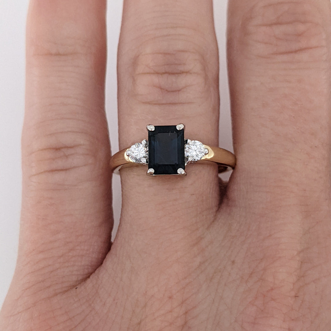 14K SAPPHIRE EMERALD CUT 5X7 WITH .16 CARAT TOTAL WEIGHT ESTATE RING 3.0 GRAMS