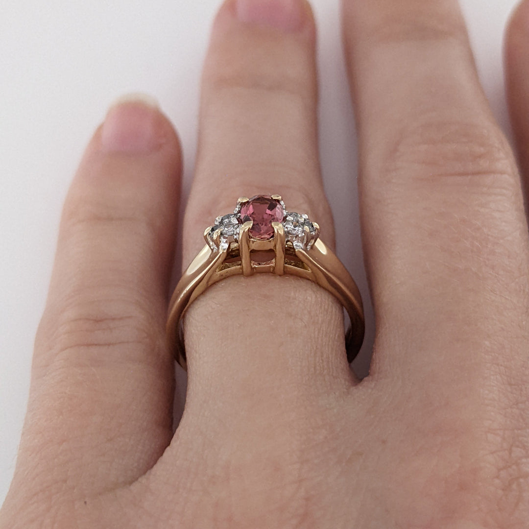 14K PINK TOURMALINE OVAL 4X6 WITH .15 DIAMOND TOTAL WEIGHT ESTATE RING 3.4 GRAMS