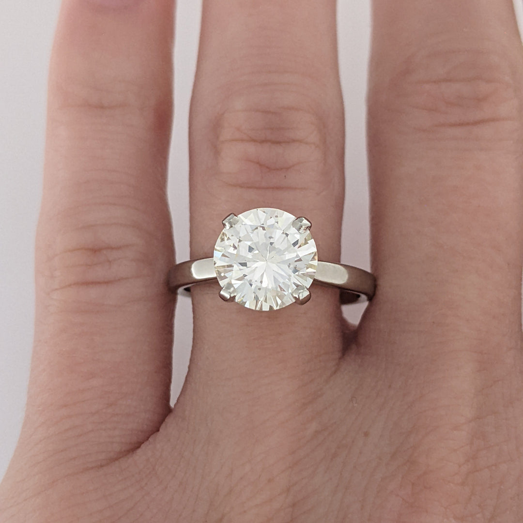 14K WHITE 2.60 CARAT TOTAL WEIGHT VS2 O DIAMOND ROUND ESTATE SOLITAIRE RING 3.6 GRAMS