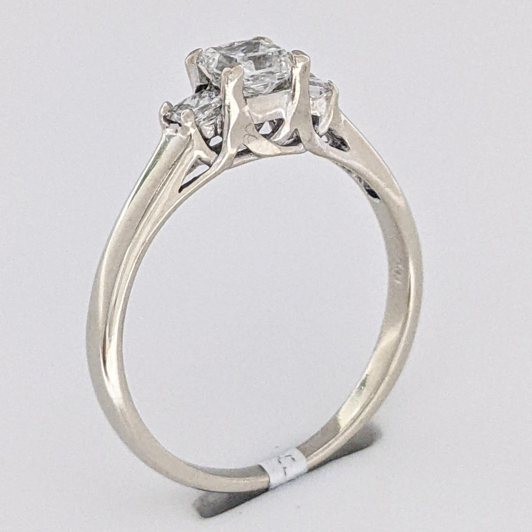 14K WHITE .74 CARAT TOTAL WEIGHT SI2 F-H DIAMOND PRINCESS CUT (3) ESTATE TRINITY RING 2.3 GRAMS