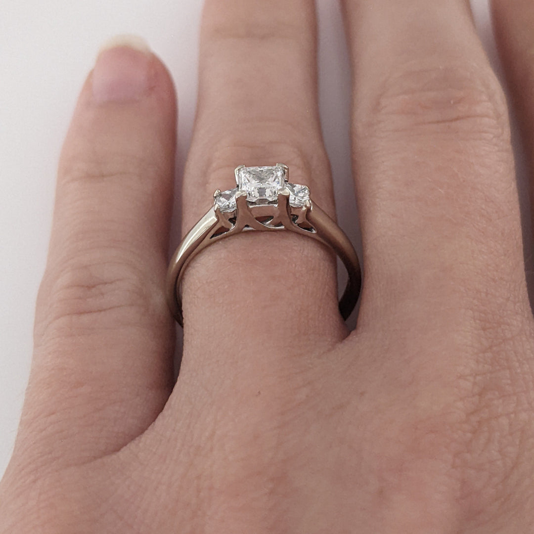 14K WHITE .74 CARAT TOTAL WEIGHT SI2 F-H DIAMOND PRINCESS CUT (3) ESTATE TRINITY RING 2.3 GRAMS