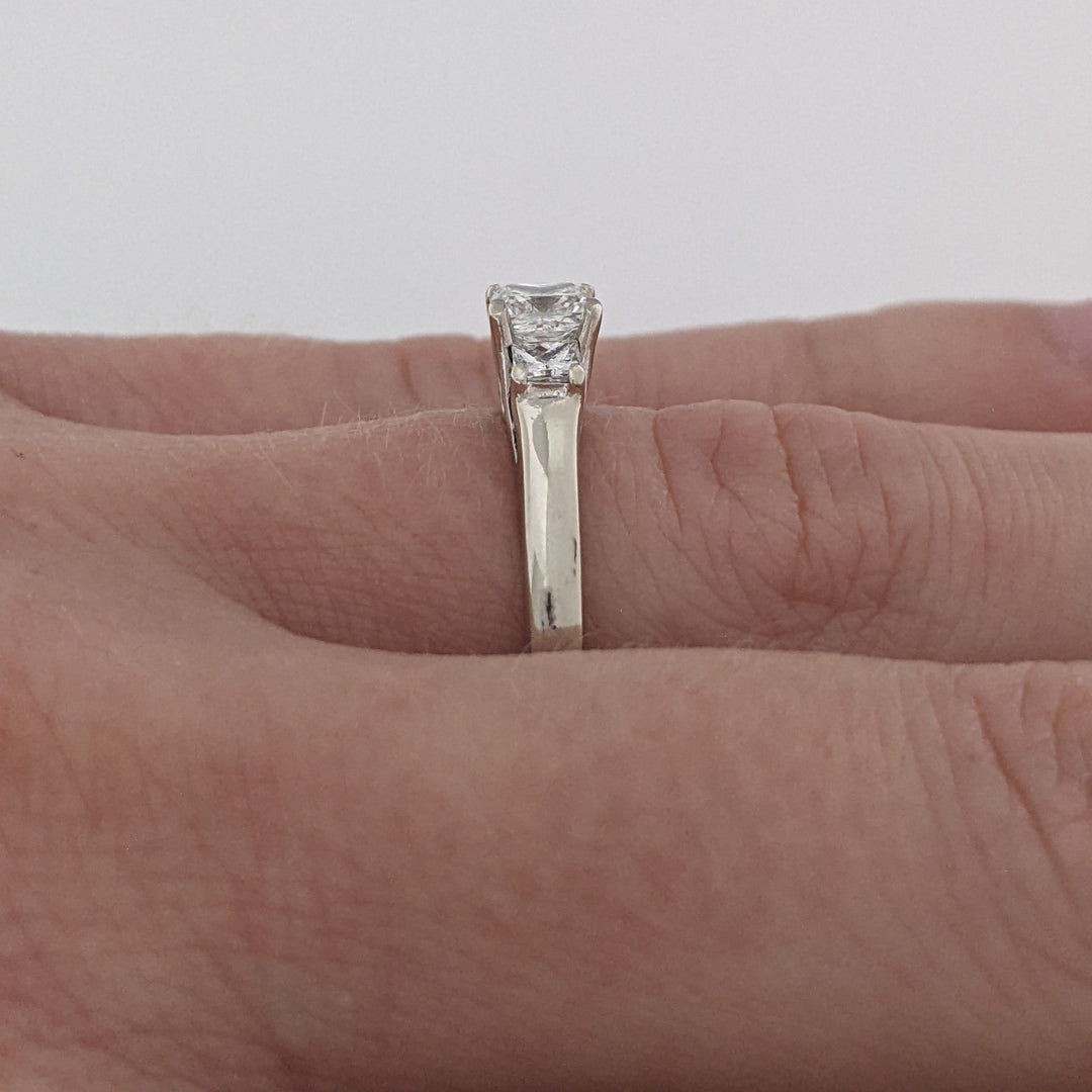 14K WHITE .74 CARAT TOTAL WEIGHT SI2 F-H DIAMOND PRINCESS CUT (3) ESTATE TRINITY RING 2.3 GRAMS