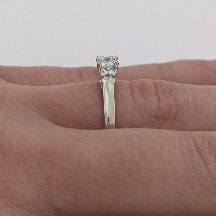 14K WHITE .74 CARAT TOTAL WEIGHT SI2 F-H DIAMOND PRINCESS CUT (3) ESTATE TRINITY RING 2.3 GRAMS