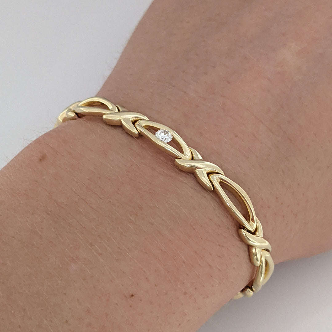 14K .12 CARAT TOTAL DIAMOND ROUND X/OVAL LINK ESTATE BRACELET 16.0 GRAMS