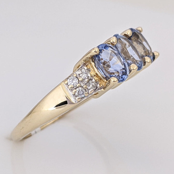 14K LAB-CREATED SAPPHIRE OVAL (3) 4X6 WITH (8) MELEE ESTATE RING 2.9 GRAMS