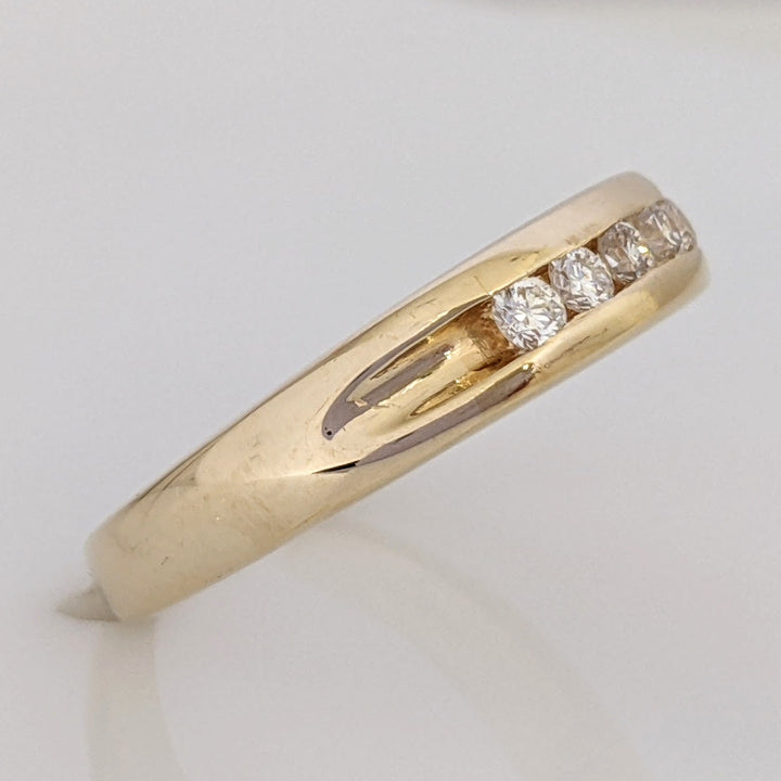14k .20 CARAT TOTAL WEIGHT SI1 I DIAMOND ROUND (5) ESTATE CHANNEL BAND 4.6 GRAMS
