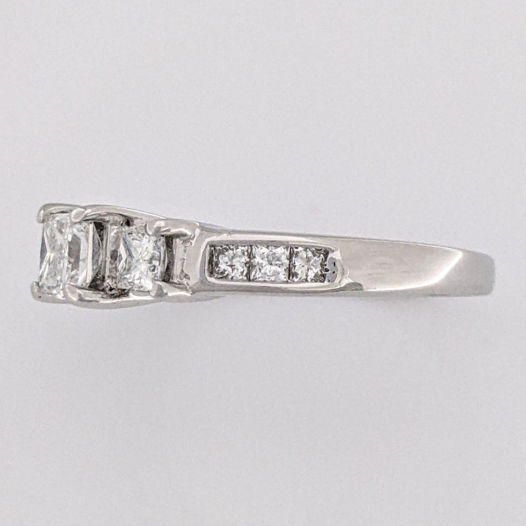 14K WHITE .99 CARAT TOTAL WEIGHT I1 G DIAMOND PRINCESS CUT (9) ESTATE RING 3.7 GRAMS