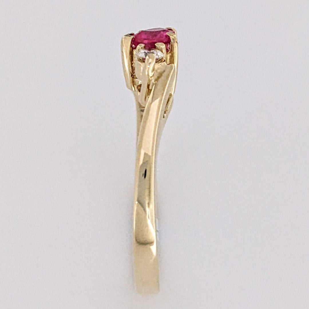 14K RUBY HEART 4.0MM WITH .20 DIAMOND TOTAL WEIGHT ESTATE RING 2.9 GRAMS