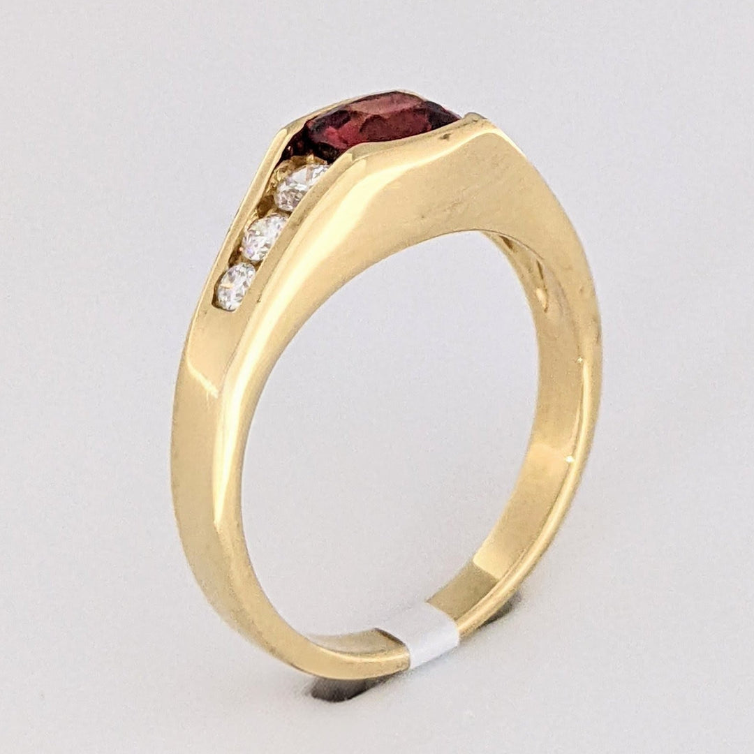 18K ORANGE SAPPHIRE CUSHION CUT 5MM WITH (6) MELEE ESTATE RING 4.2 GRAMS