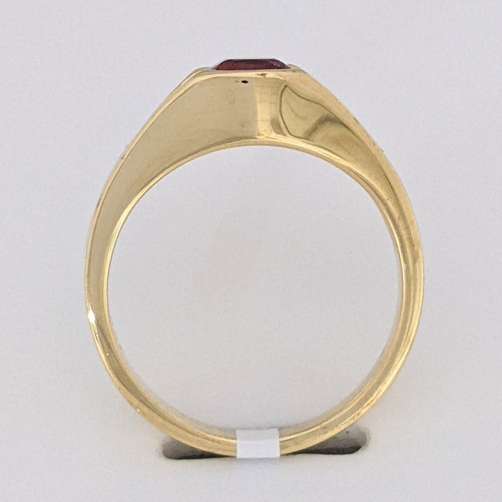 18K ORANGE SAPPHIRE CUSHION CUT 5MM WITH (6) MELEE ESTATE RING 4.2 GRAMS