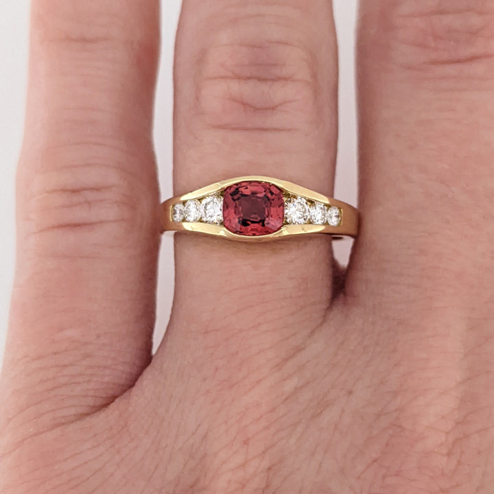 18K ORANGE SAPPHIRE CUSHION CUT 5MM WITH (6) MELEE ESTATE RING 4.2 GRAMS