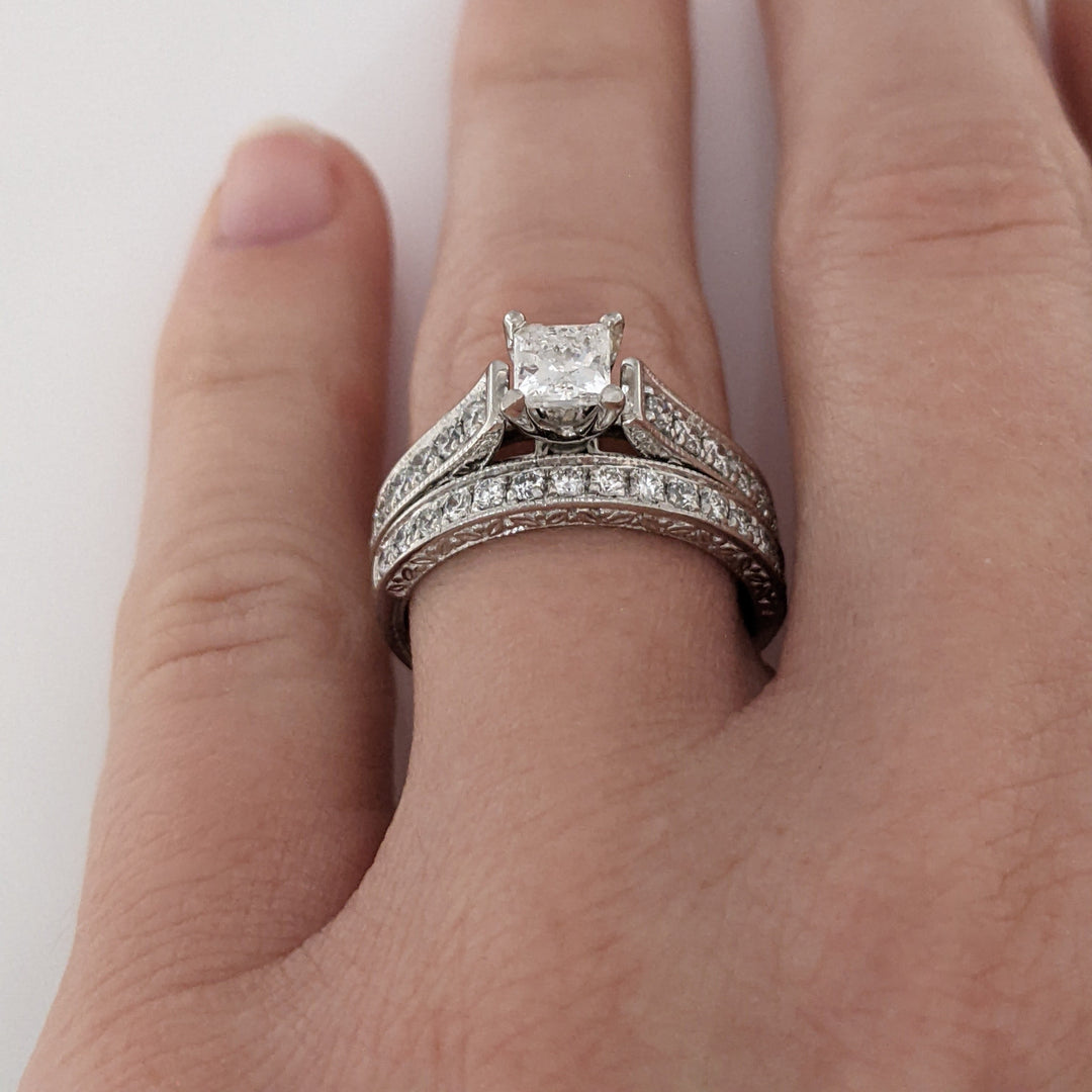 14K WHITE 1.04 CARAT TOTAL WEIGHT I2 G DIAMOND PRINCESS CUT WITH (27) MELEE RING/ BAND ESTATE SET 5.9 GRAMS