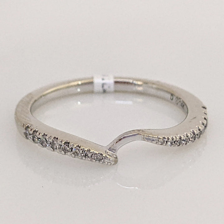 14K WHITE .14 CARAT TOTAL WEIGHT SI1 I DIAMOND ROUND (20) KNOTCHED ESTATE BAND 2.1 GRAMS